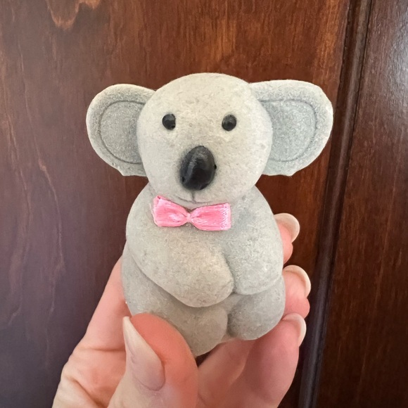 Gold koala charm necklace - Picture 2 of 2